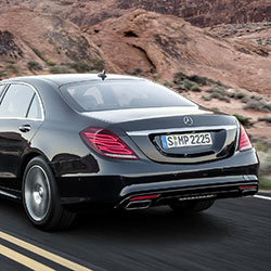 Mercedes S-Klasse W222 achterkant | Douwe de Beer occasions